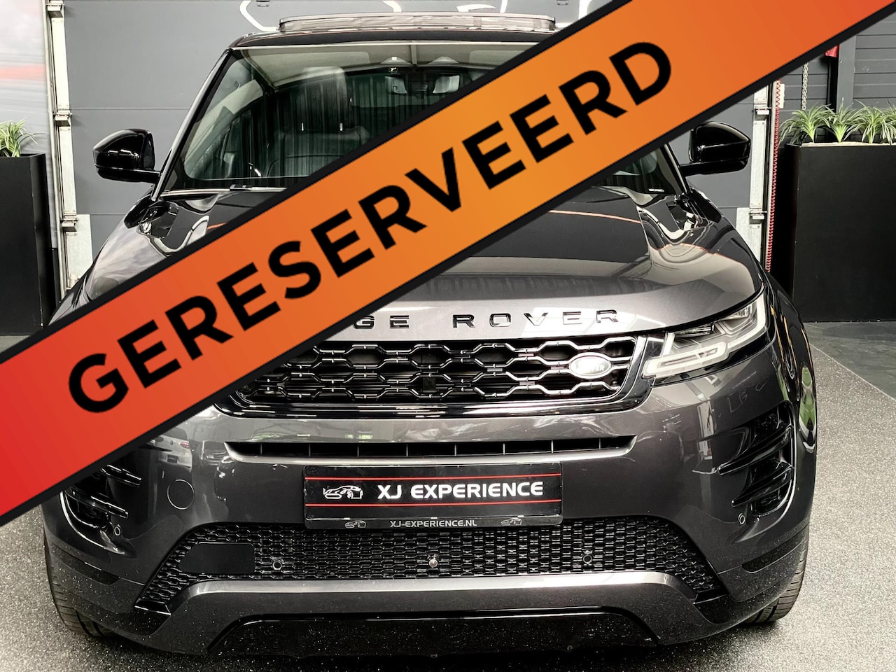 Land Rover Range Rover Evoque - P300e AWD R-DYNAMIC 309 PK OPEN DAK FACE-LIFT - AutoWereld.nl