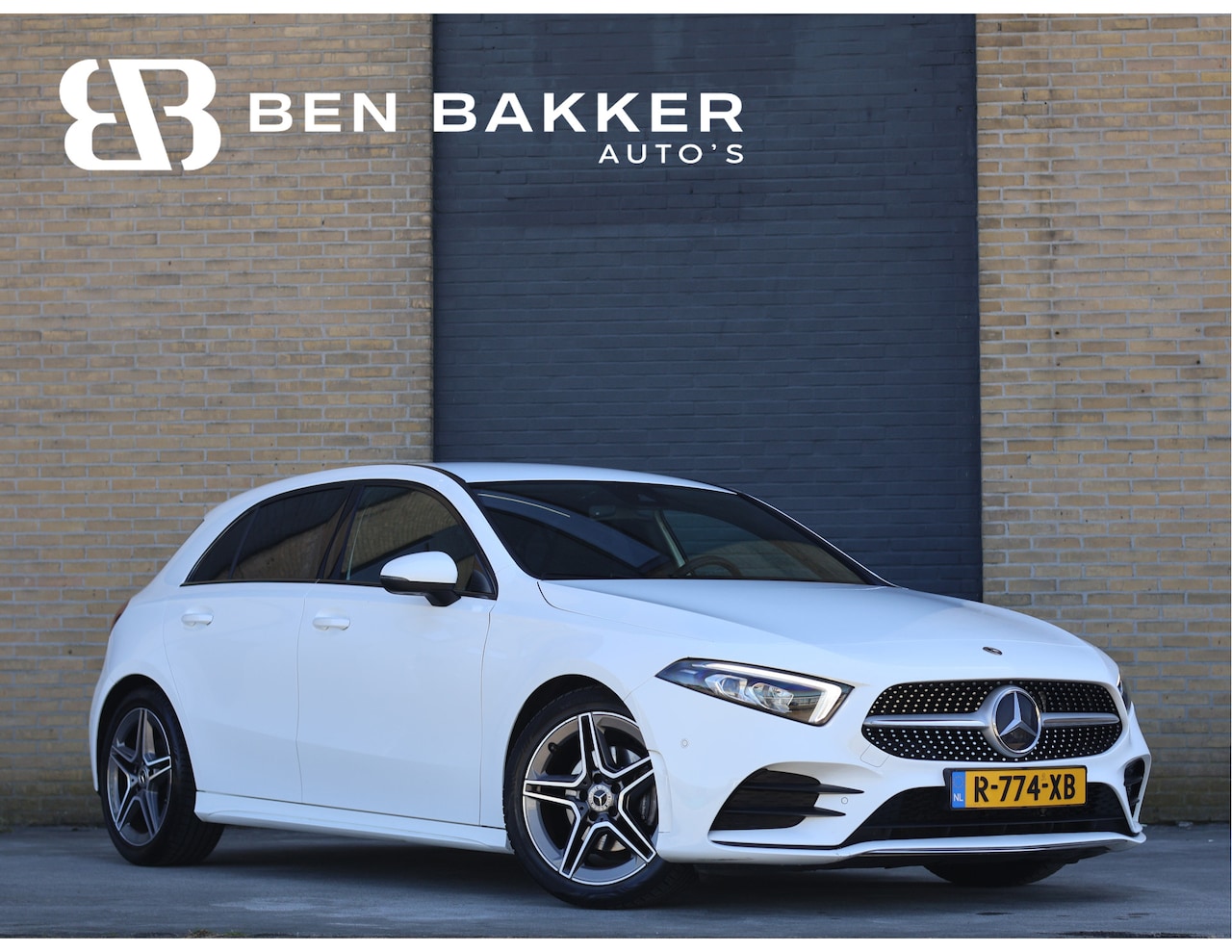 Mercedes-Benz A-klasse - 180 AMG Line Automaat Stoelverwarming | 18" | CarPlay | Camera | Sportstoelen - AutoWereld.nl