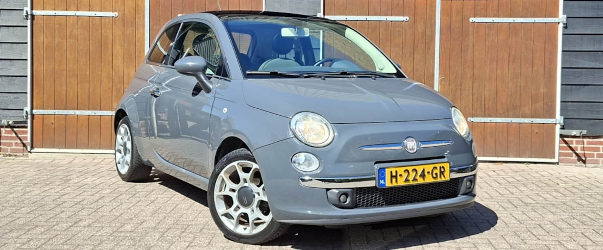 Fiat 500 - 1.2 Lounge | Airco | Panoramadak | Parkeersensoren | Leuke Fiat - AutoWereld.nl