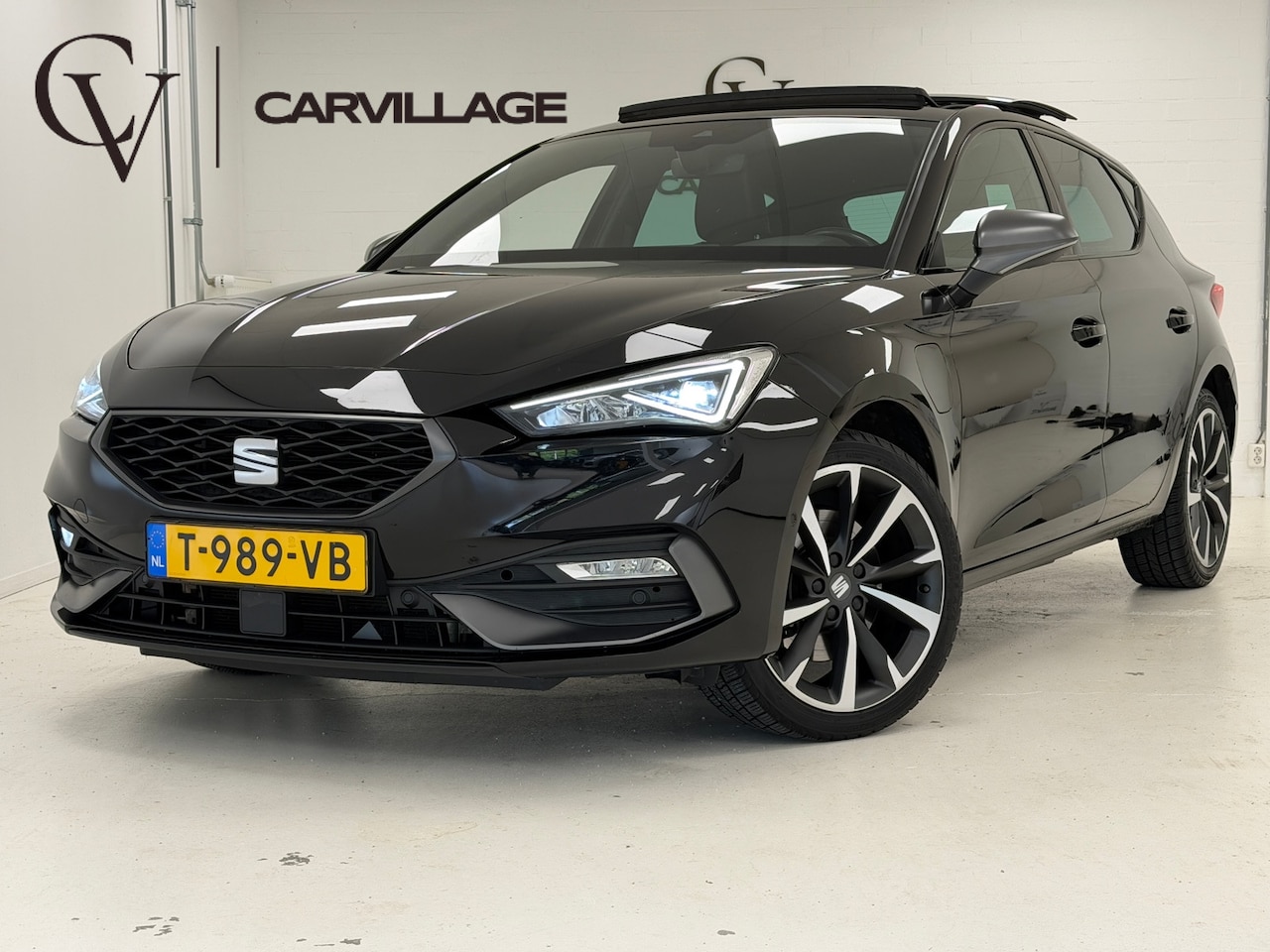 SEAT Leon - 1.4 TSI eHybrid PHEV FR | Panoramadak | DCC | Keyless entry - AutoWereld.nl
