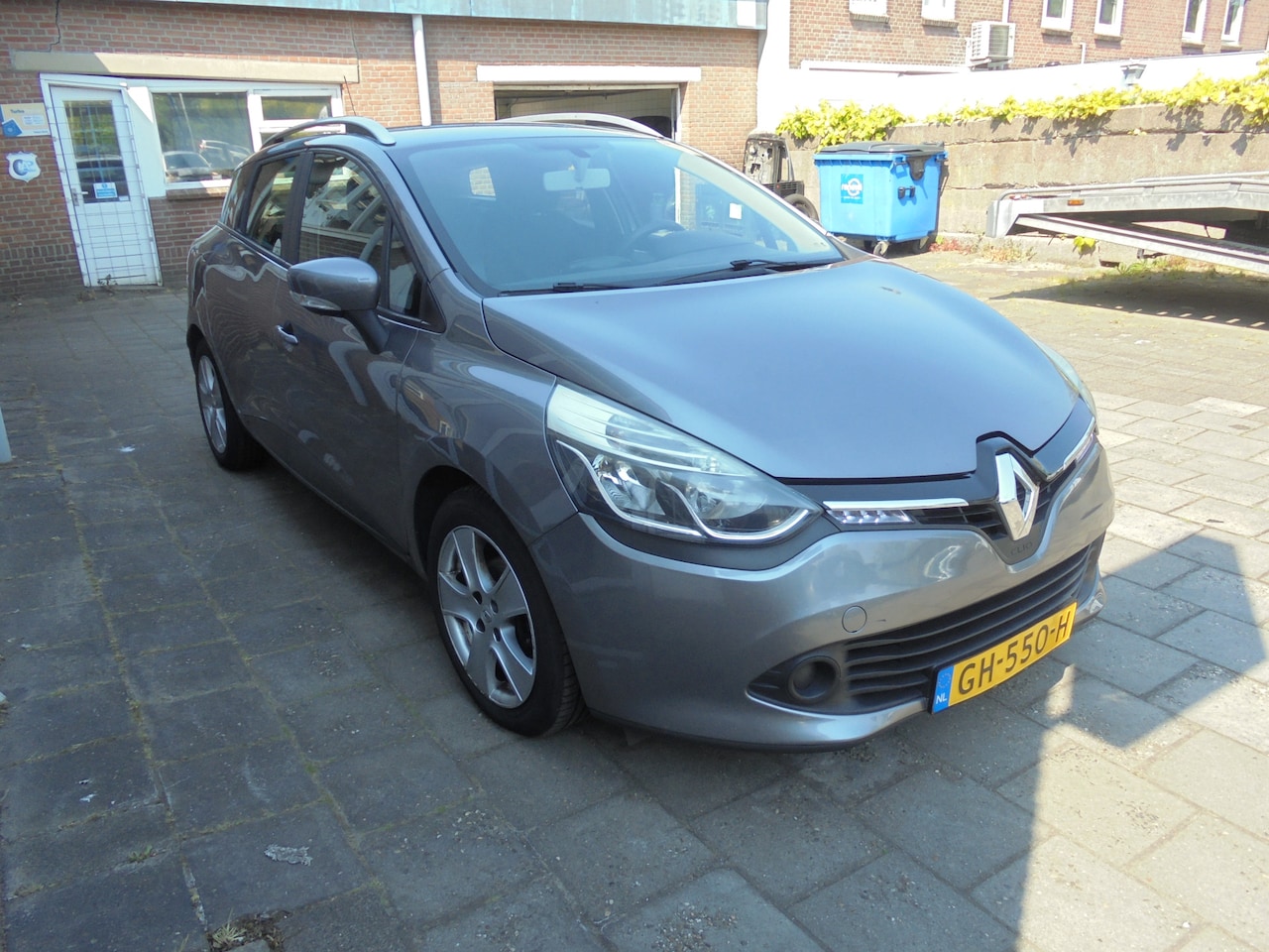 Renault Clio Estate - 0.9 TCe Dynamique Start/Stop Systeem, Keyless Entry, Airconditioning, Navigatiesysteem, Bl - AutoWereld.nl