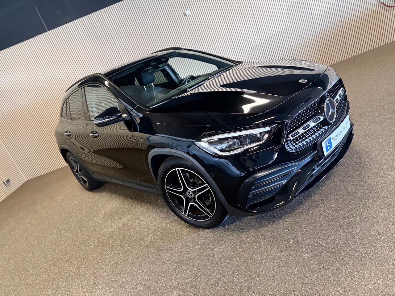 Mercedes-Benz GLA-Klasse - 250 4-Matic AMG STYLING-PANORAMA-MEMORY-DISTRONIC-HEAD UP-ZEER COMPLEET - AutoWereld.nl