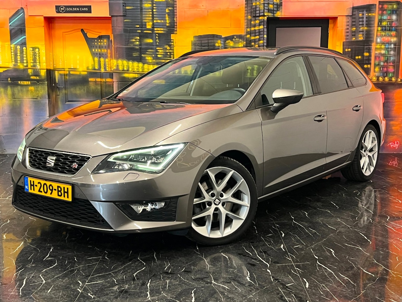SEAT Leon ST - 1.8 TSI FR Dynamic PDC|Stoelverwarming|Navi - AutoWereld.nl