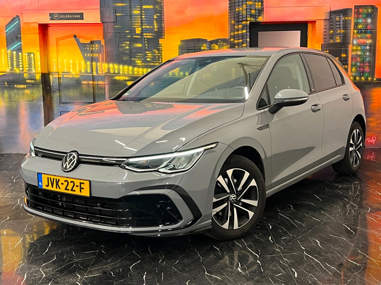 Volkswagen Golf - 1.0 TSI R-Line Life Business Parkeer Camera - AutoWereld.nl