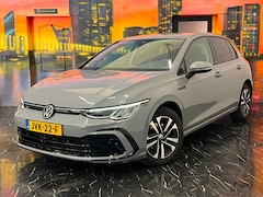 Volkswagen Golf - 1.0 TSI R-Line Life Business Parkeer Camera