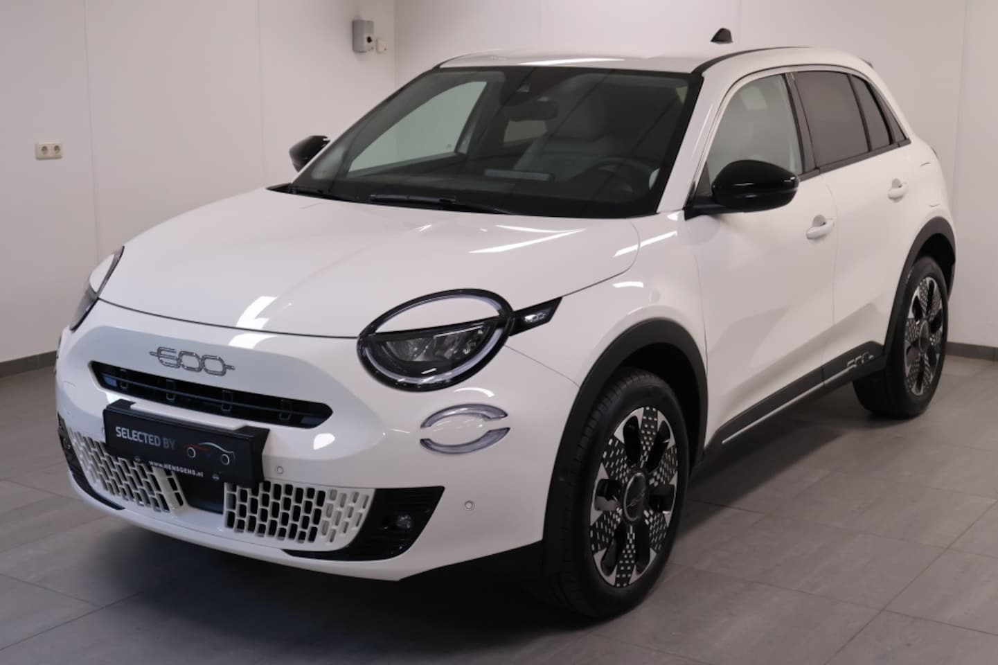 Fiat 600 - 1.2 Hybrid La Prima | Automaat | Luxe - AutoWereld.nl