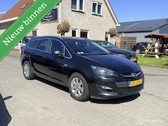 Opel Astra Sports Tourer - 1.6 CDTi Business +