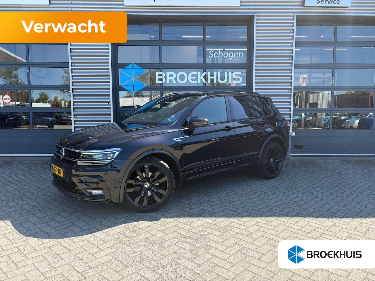 Volkswagen Tiguan - 1.5 TSI 150 pk ACT Highline Business R 7-DSG | Elektrisch Panoramadak | Achteruitrijcamera - AutoWereld.nl