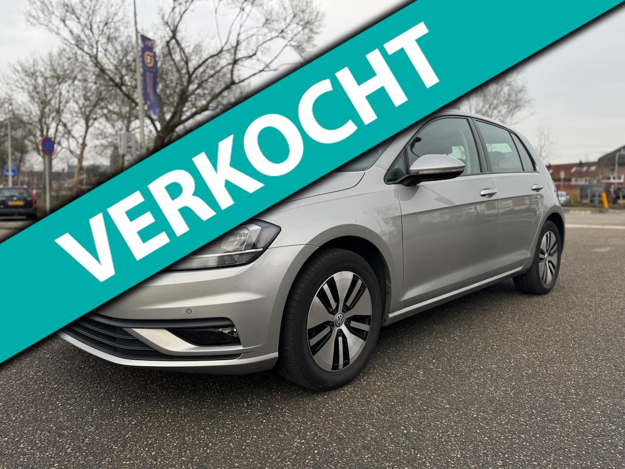 Volkswagen Golf - 7.5 1.0 TSI Trendline / airco / cruise.control / navigatie / carplay / pdc / lmv / nap….. - AutoWereld.nl