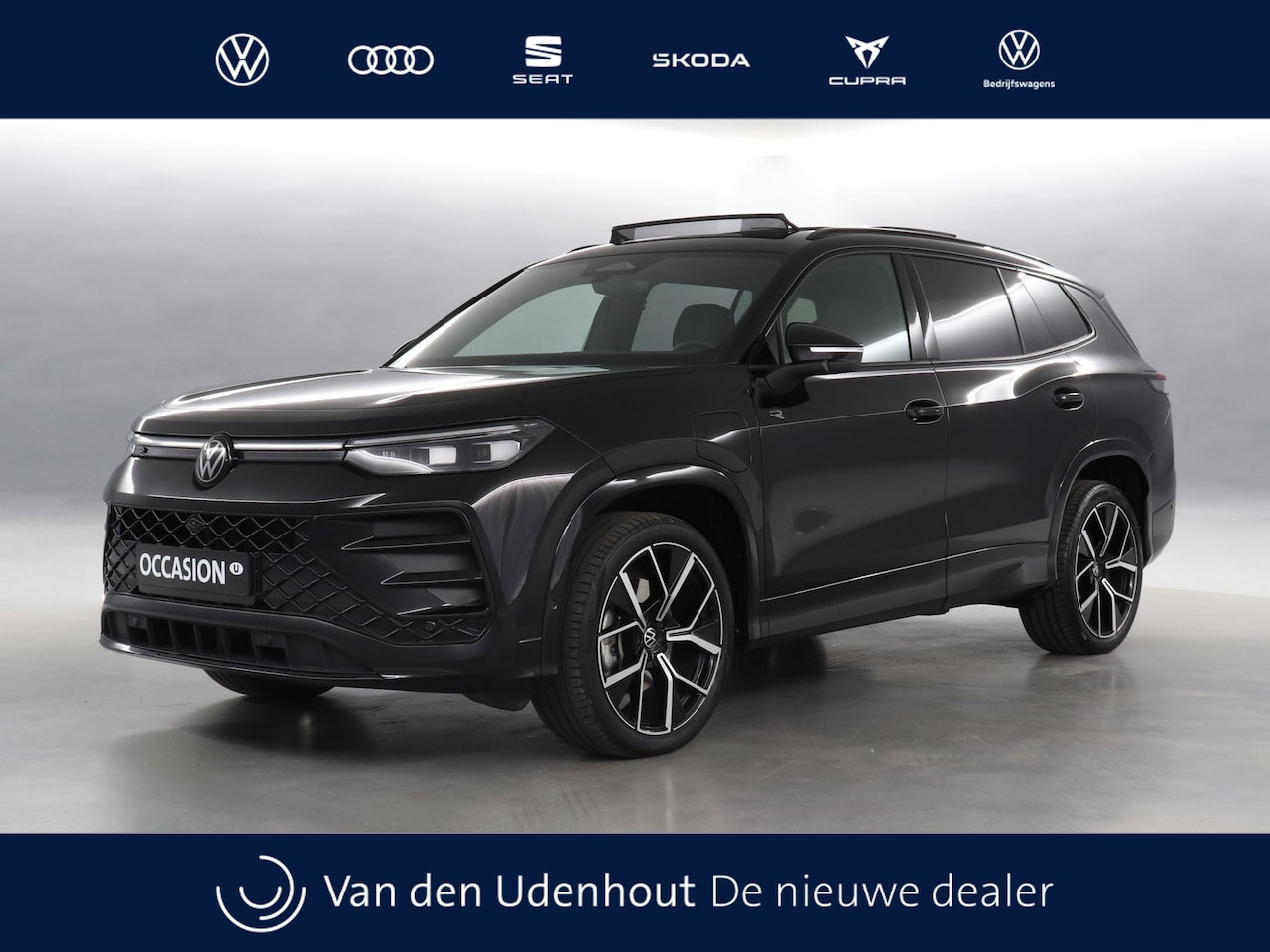 Volkswagen Tayron - 1.5 eHybrid R-Line Edition | BlackStyle | Pano | Leder | Elec. Trekhaak - AutoWereld.nl