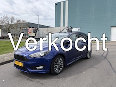 Ford Focus Wagon - 1.5 ST-Line 6-Bak 150 PK. Prachtige en dealer onderhouden auto