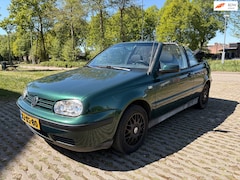 Volkswagen Golf Cabriolet - 1.8 Trendline
