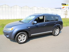 Mitsubishi Outlander - 2.4 Intense+ 4x4 7 Persoons