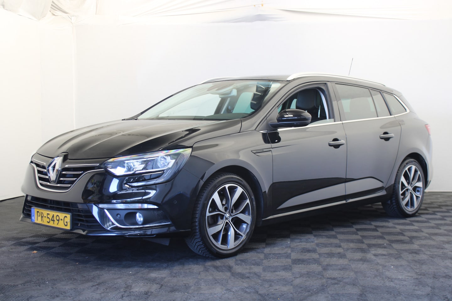 Renault Mégane Estate - 1.2 TCe Bose |Massage|Trekhaak| - AutoWereld.nl