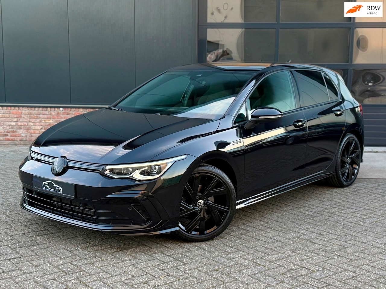 Volkswagen Golf - 1.5 eTSI R-Line Blackstyle/Virt/Garantie - AutoWereld.nl