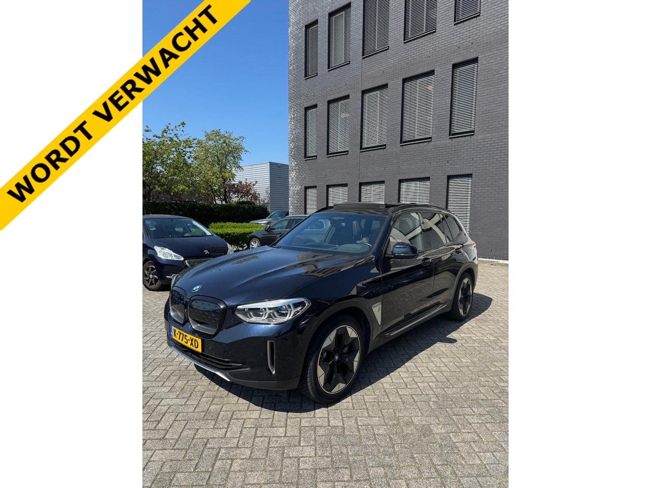 BMW iX3 - High Executive 80 kWh M SPORT LEDER PANORAMADAK HEAD-UP TREKHAAK - AutoWereld.nl