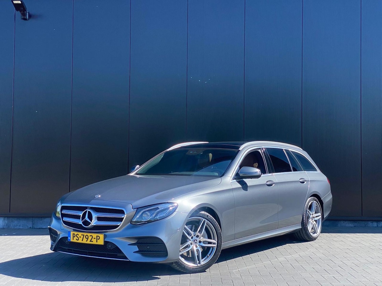 Mercedes-Benz E-klasse Estate - 200 Buss.Sol. AMG | Pano | Burmester - AutoWereld.nl