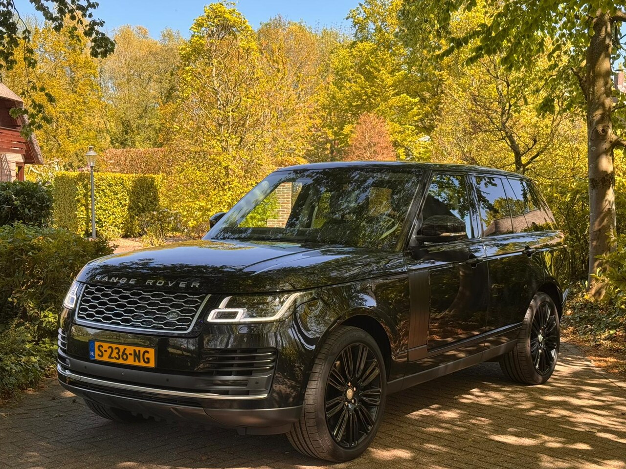 Land Rover Range Rover - VOGUE P400e Lucht Memory Full Option - AutoWereld.nl