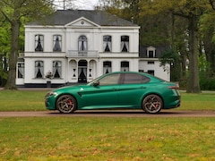Alfa Romeo Giulia - 2.9 V6 Quadrifoglio MY26 | Carbon dak | Akrapovic | Carbon stoelen | Facelift
