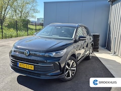 Volkswagen Tiguan - 1.5 eHybrid Life Edition 204Pk DSG/AUTO | Rondomzicht camera | trekhaak uitklapbaar | Stoe