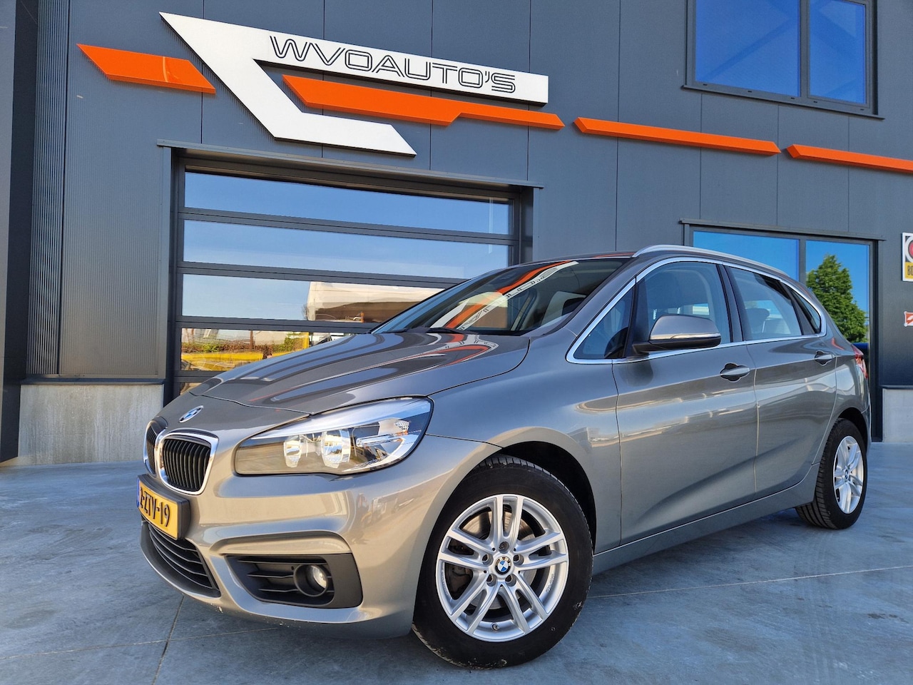 BMW 2-serie Active Tourer - 218i Essential 218i Essential - AutoWereld.nl