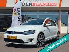 Volkswagen Golf - 1.4 TSI GTE BJ.12-2015 / Panodak / Navi / Clima / Led Koplampen / 18"Lmv / Trekhaak