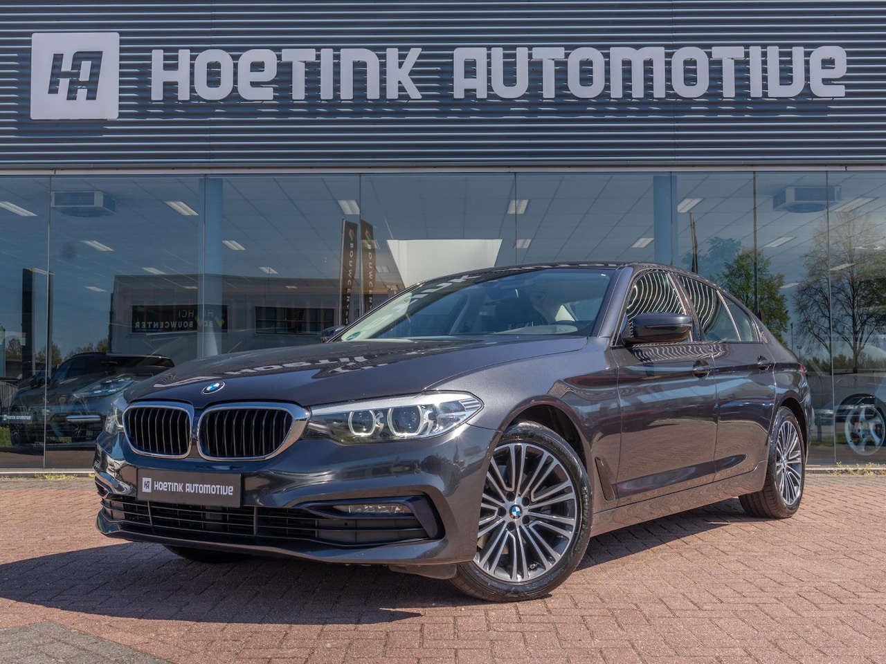 BMW 5-serie - 520d Corporate Executive | BTW | Sport-Line | Stoelverwarming - AutoWereld.nl