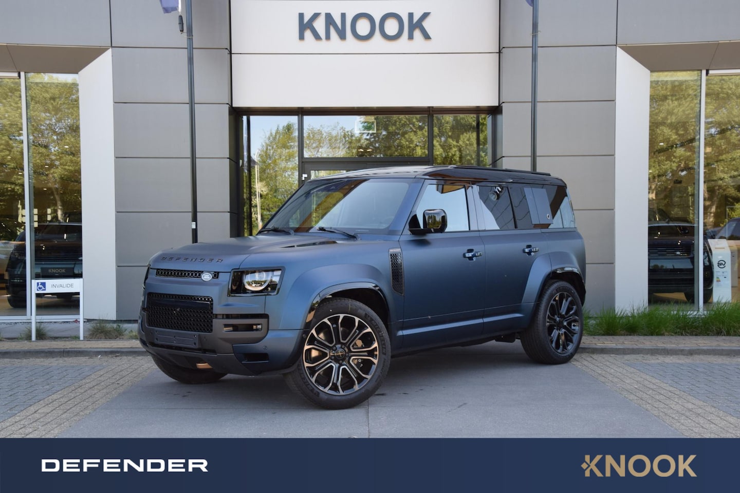 Land Rover Defender 110 - 4.4 P635 Octa 4.4 P635 Octa - AutoWereld.nl