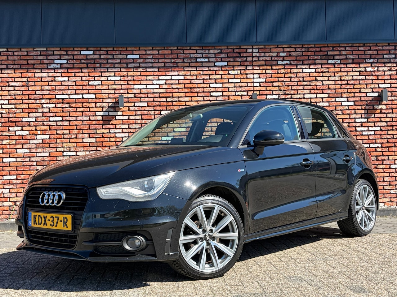 Audi A1 Sportback - 1.2 TFSI Sport S-Line 5-Deurs Stoelverw Led 17 Inch Voll.Onderhouden! - AutoWereld.nl