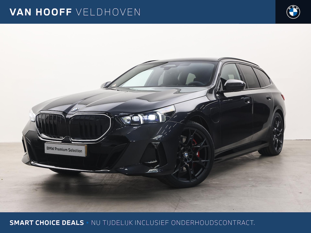 BMW 5-serie Touring - 550e xDrive M Sport Automaat / Panoramadak / Comfort Access / Stoelventilatie / Bowers & W - AutoWereld.nl