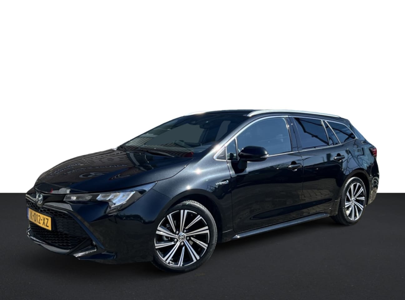 Toyota Corolla Touring Sports - 1.8 Hybrid Dynamic | NL Auto | Dealeronderhouden - AutoWereld.nl
