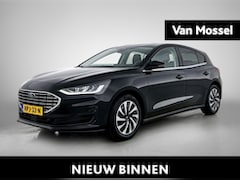 Ford Focus - 1.0 EcoBoost Hybrid Titanium | NAVIGATIE | CLIMATE CONTROL | ACHTERUITRIJCAMERA | PARKEERS