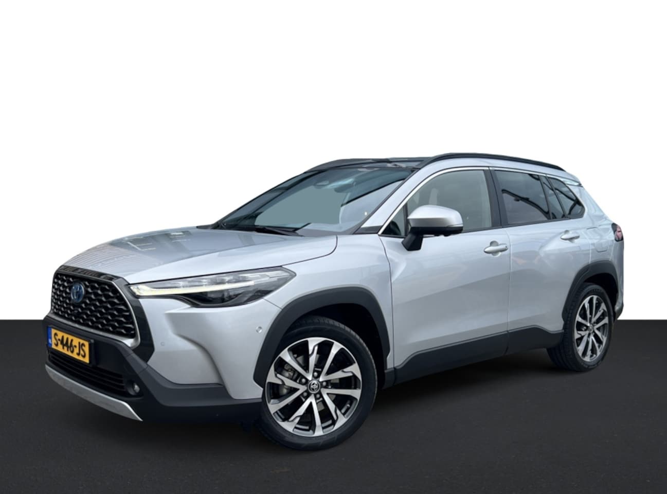 Toyota Corolla Cross - 2.0 HP Hybrid Lau.Ed | Panoramadak | Trekhaak | 360 | JBL - AutoWereld.nl