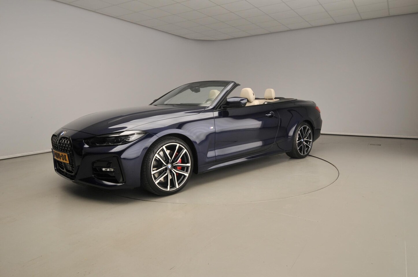 BMW 4-serie Cabrio - 420i | M-Sportpakket | LED | Leder | HUD | Sportstoelen | Active cruise | Trekhaak | Winds - AutoWereld.nl