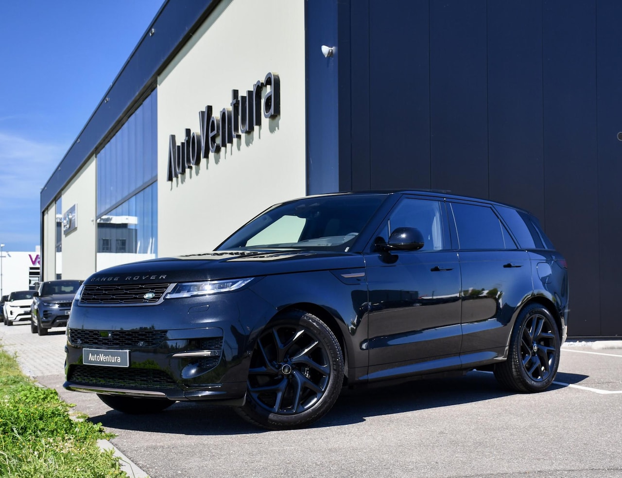 Land Rover Range Rover Sport - 3.0 P460e SE PHEV | Soft-Close | Stoelkoeling | Trekhaak l Schuif- /kantel Pano l 22" Inch - AutoWereld.nl