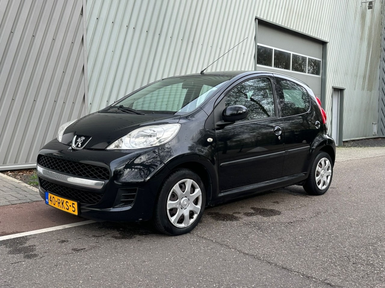 Peugeot 107 - 1.0-12V XS 1.0-12V XS - AutoWereld.nl