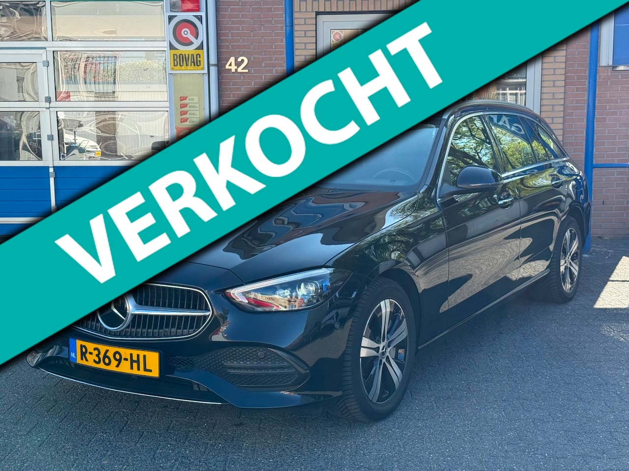 Mercedes-Benz C-klasse Estate - 300 e Luxury Line | Trekhaak | Hybride 100 km elektrisch | SOH 95.5% | 360 camera | Elektr - AutoWereld.nl