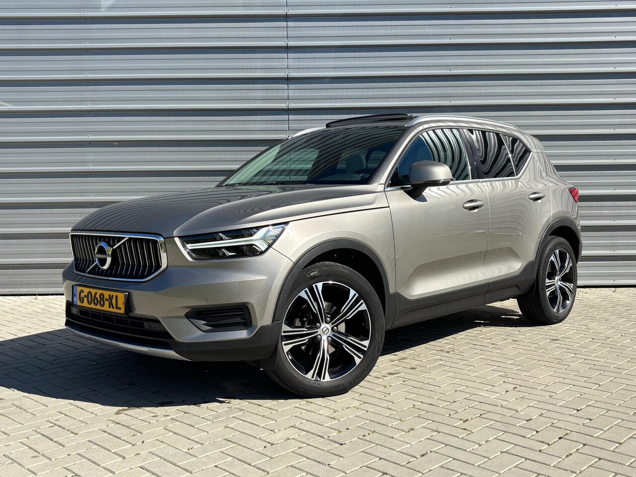 Volvo XC40 - T3 163PK Geartronic Inscription | Pano-dak | Park Assist Pack | Leer | Stoelverw. | Trekha - AutoWereld.nl