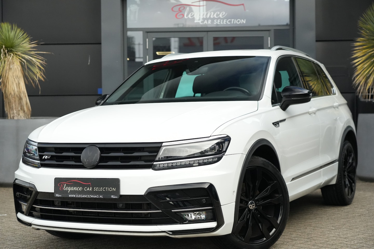 Volkswagen Tiguan - 1.4 TSI 4Motion Highline 150pk Panoramadak/Navigatie/Camera - AutoWereld.nl