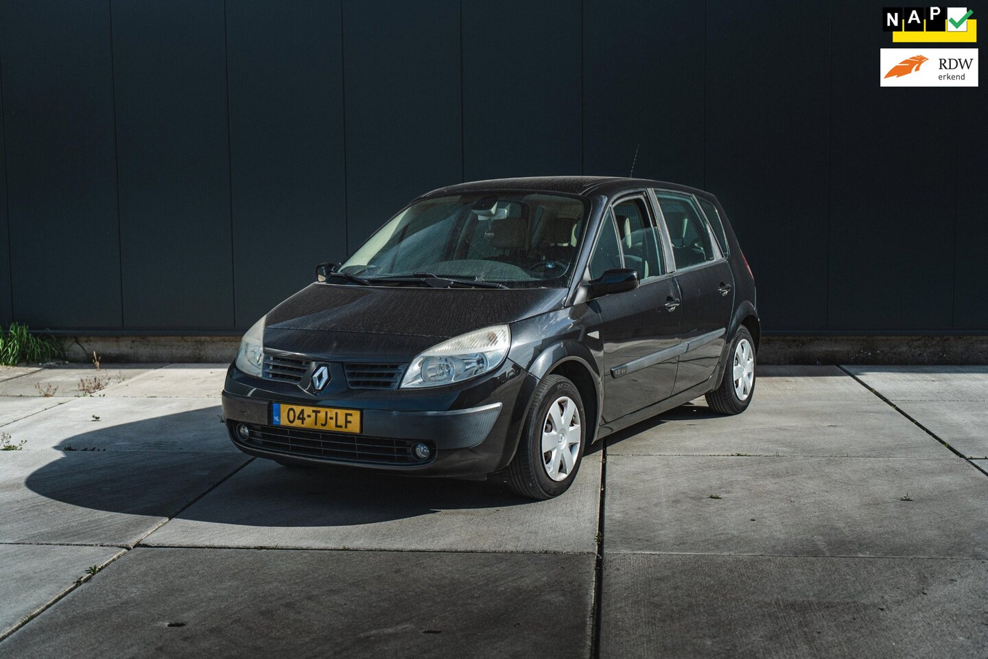 Renault Scénic - 1.6-16V Dynamique Comfort 1.6-16V Dynamique Comfort - AutoWereld.nl