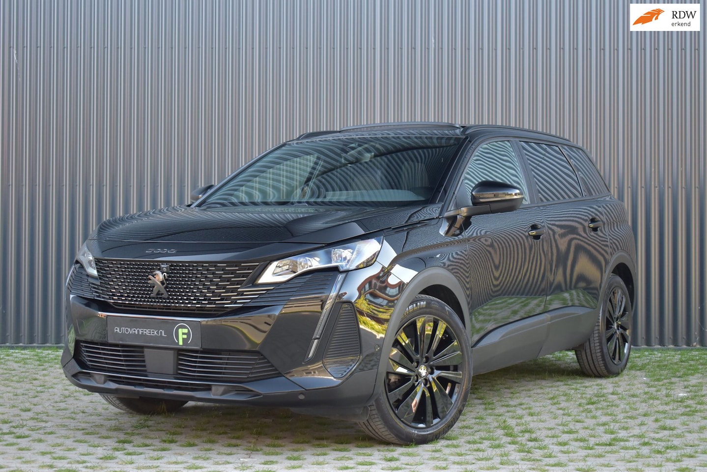Peugeot 5008 - 1.2 PureTech GT Black Pack 7-Persoons | PANO | TREKHAAK AFN. | 1 EIG | DEALER | ACC | CAME - AutoWereld.nl