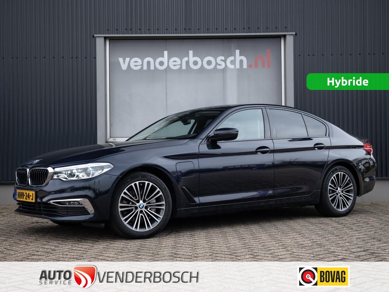 BMW 5-serie - 530e iPerformance High Executive 258pk | HUD | Softclose | Stuurverwarming - AutoWereld.nl
