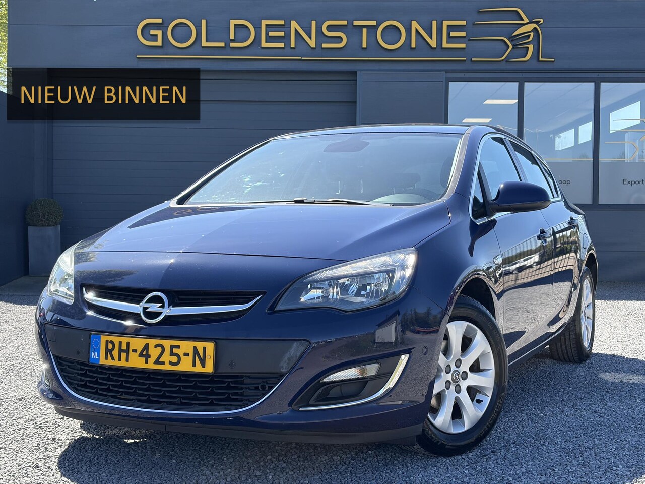 Opel Astra - 1.4 Business + Navi,Camera,Dodehoek,Airco,Cruise,Lm velgen,Pdc V+A,102pk,Nieuwe Apk bij Af - AutoWereld.nl