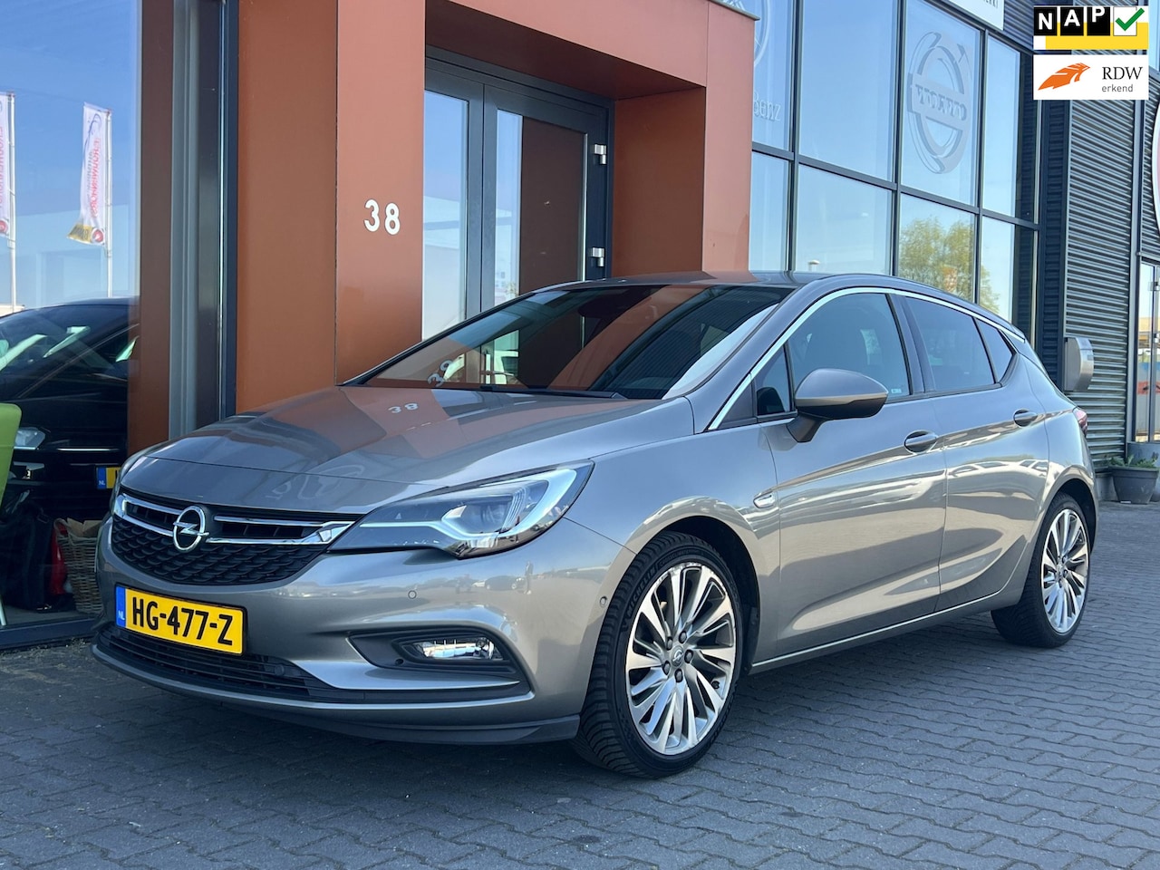 Opel Astra - 1.4 Innovation|Leer|Trekhaak|Camera|Xenon|cruise - AutoWereld.nl