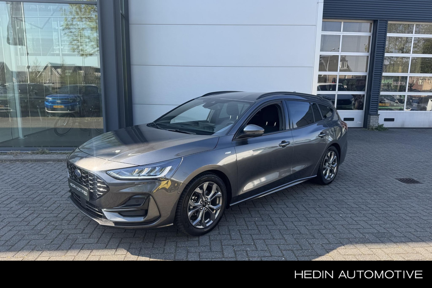 Ford Focus Wagon - 1.0 EcoBoost Hybrid ST Line | Winter Package | Driver Assistance Pack - AutoWereld.nl