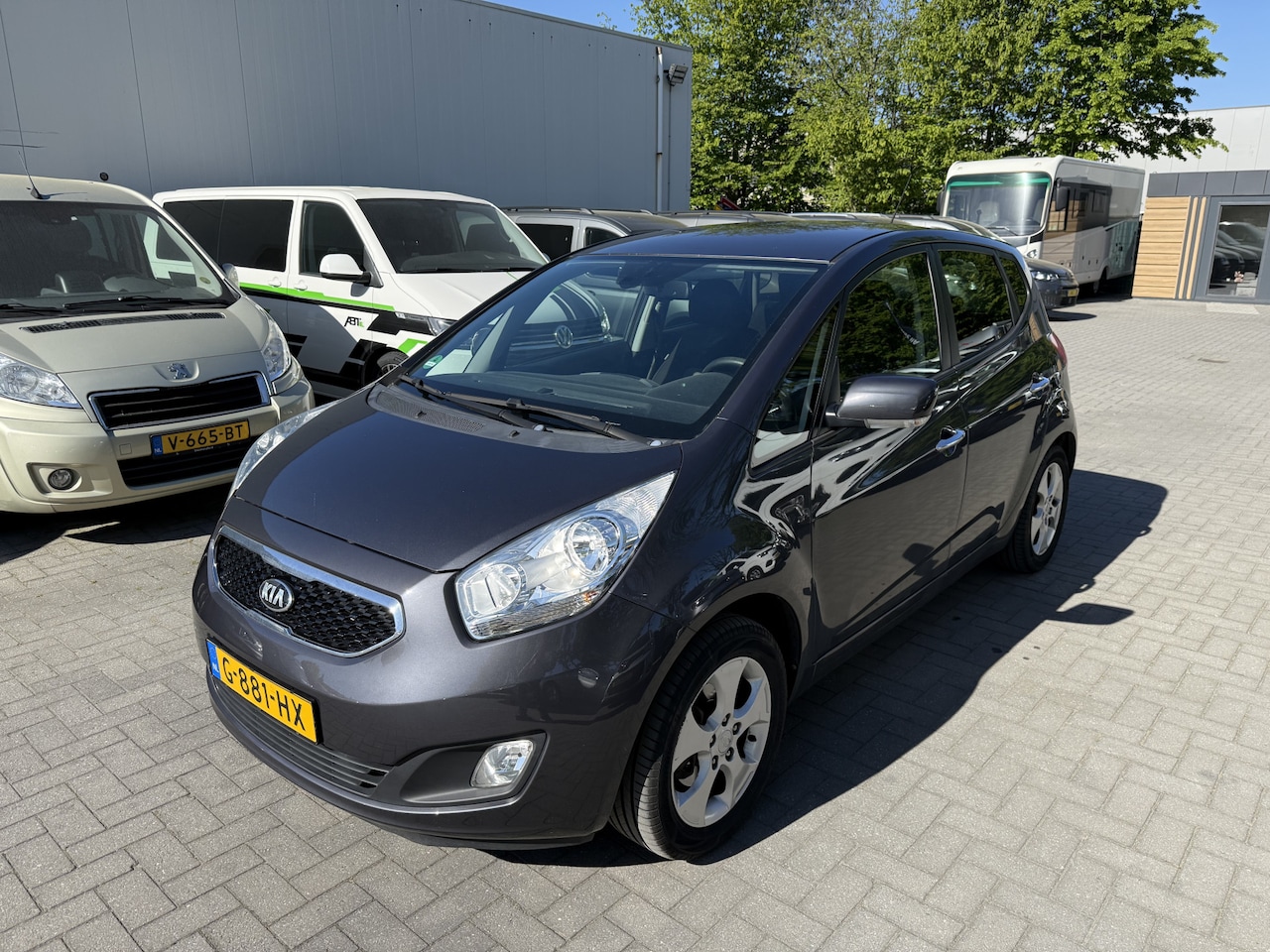 Kia Venga - 1.6 CVVT Plus Pack AUTOMAAT / Climate-Cruisecontrol / Navigatie - Camera - AutoWereld.nl
