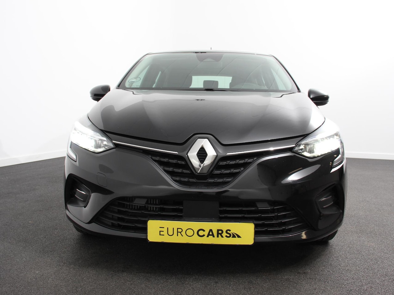 Renault Clio - 1.0 TCe Zen Airco Cruise control Lichtmetalen velgen Trekhaak Voorstoelen verwarmd LED App - AutoWereld.nl