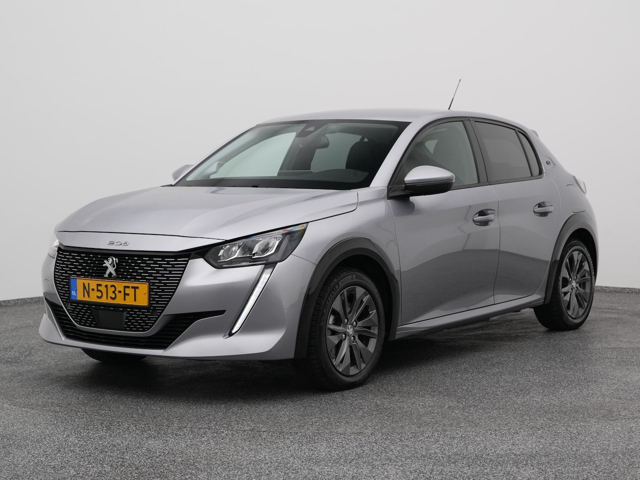 Peugeot e-208 - EV Blue Lease Allure 50 kWh | CAMERA | CARPLAY ink - AutoWereld.nl