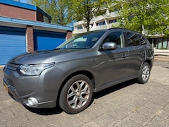 Mitsubishi Outlander - 2.0 PHEV Executive Edition Hybrid