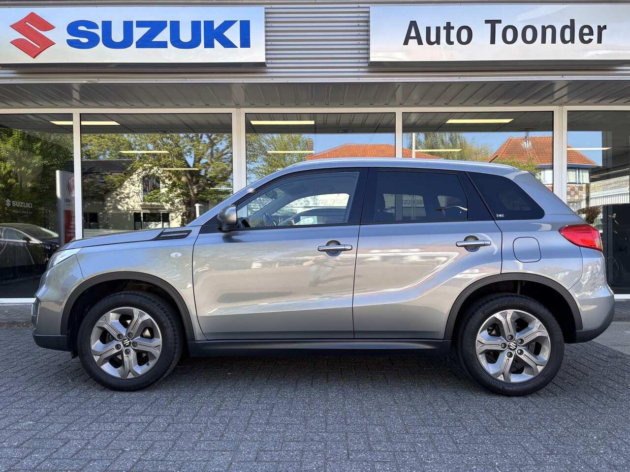 Suzuki Vitara - 1.6 Exclusive/Trekhaak - AutoWereld.nl
